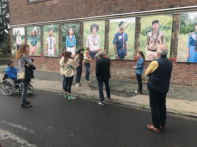 Juliane Herrmann erhält eine Präsentation ihrer Arbeiten in der MOUNTAINVIEW Gallery der Fuhrwerkswaage